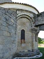 Saint-Julien-Du-Serre, Eglise romane, Chevet (1)